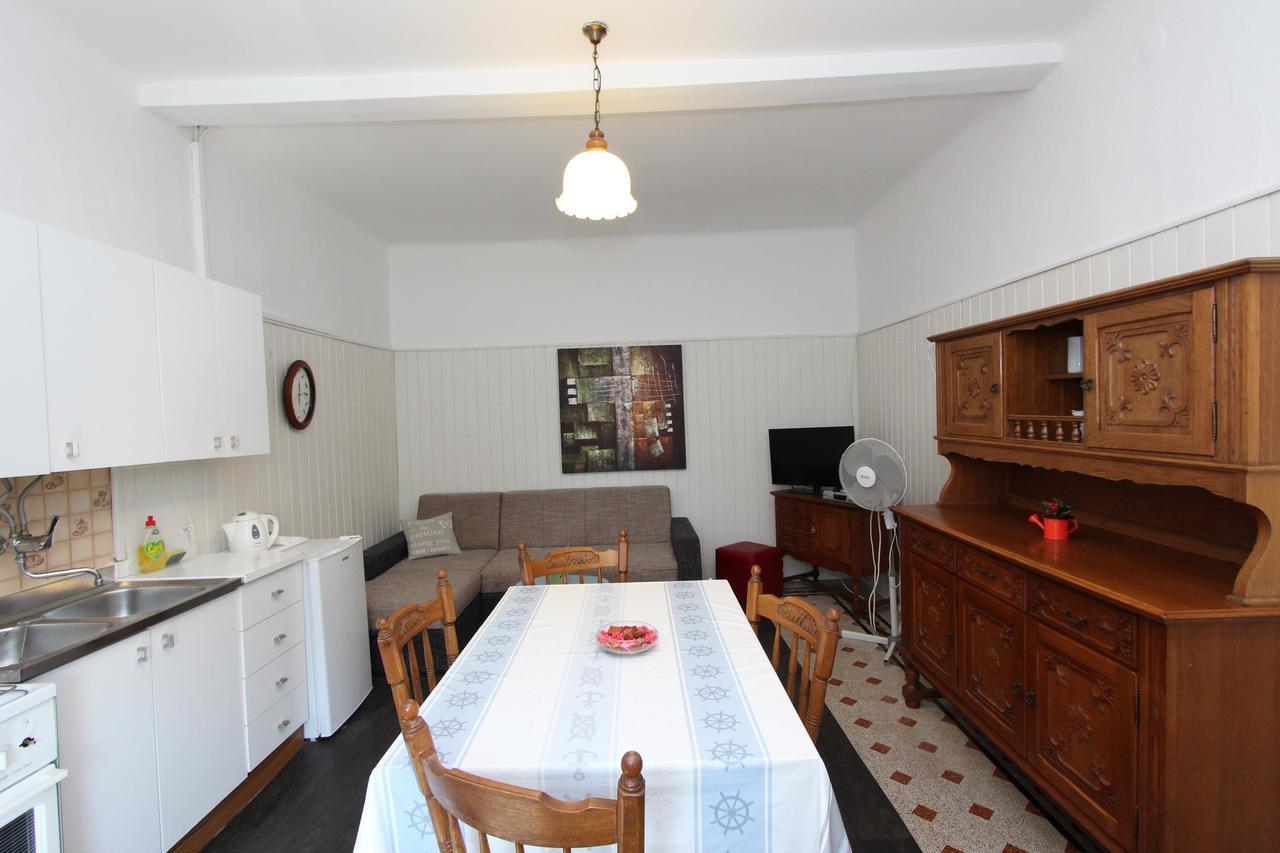 Apartments Rosanna Rovinj Room photo