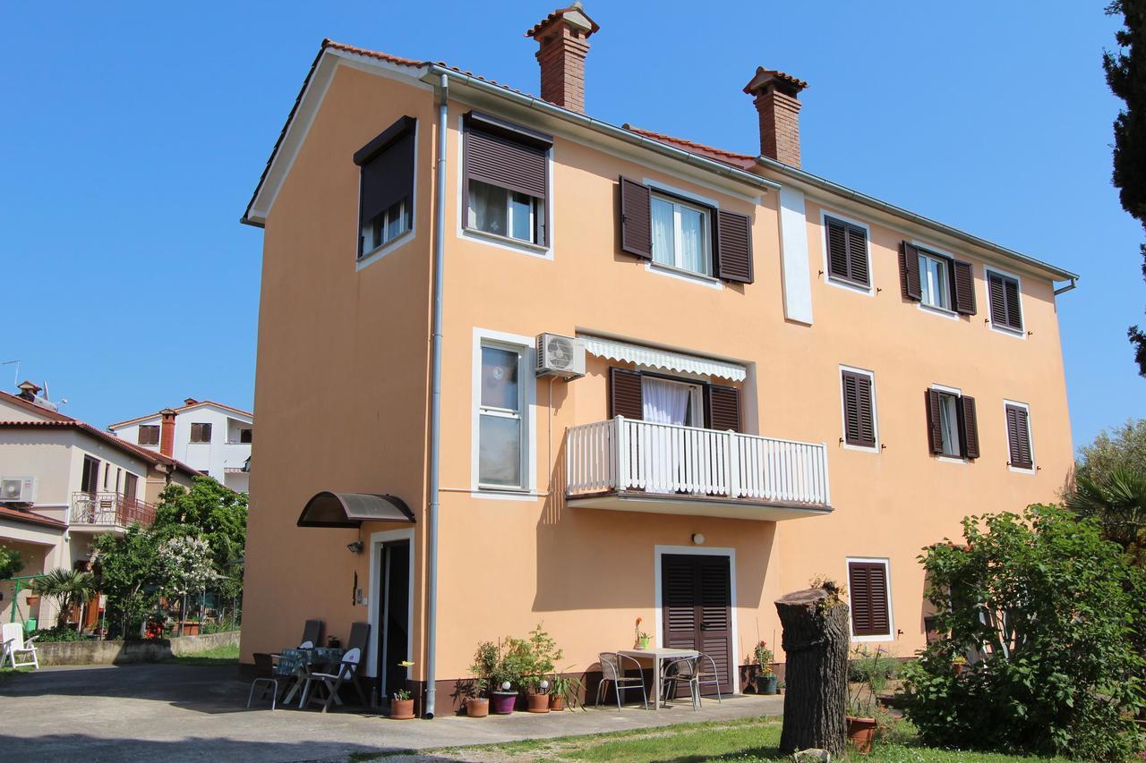 Apartments Rosanna Rovinj Exterior photo