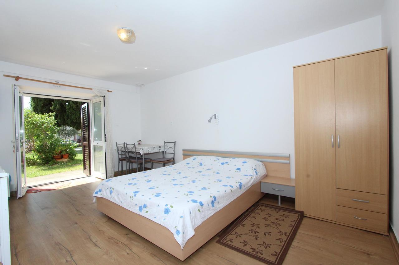 Apartments Rosanna Rovinj Exterior photo
